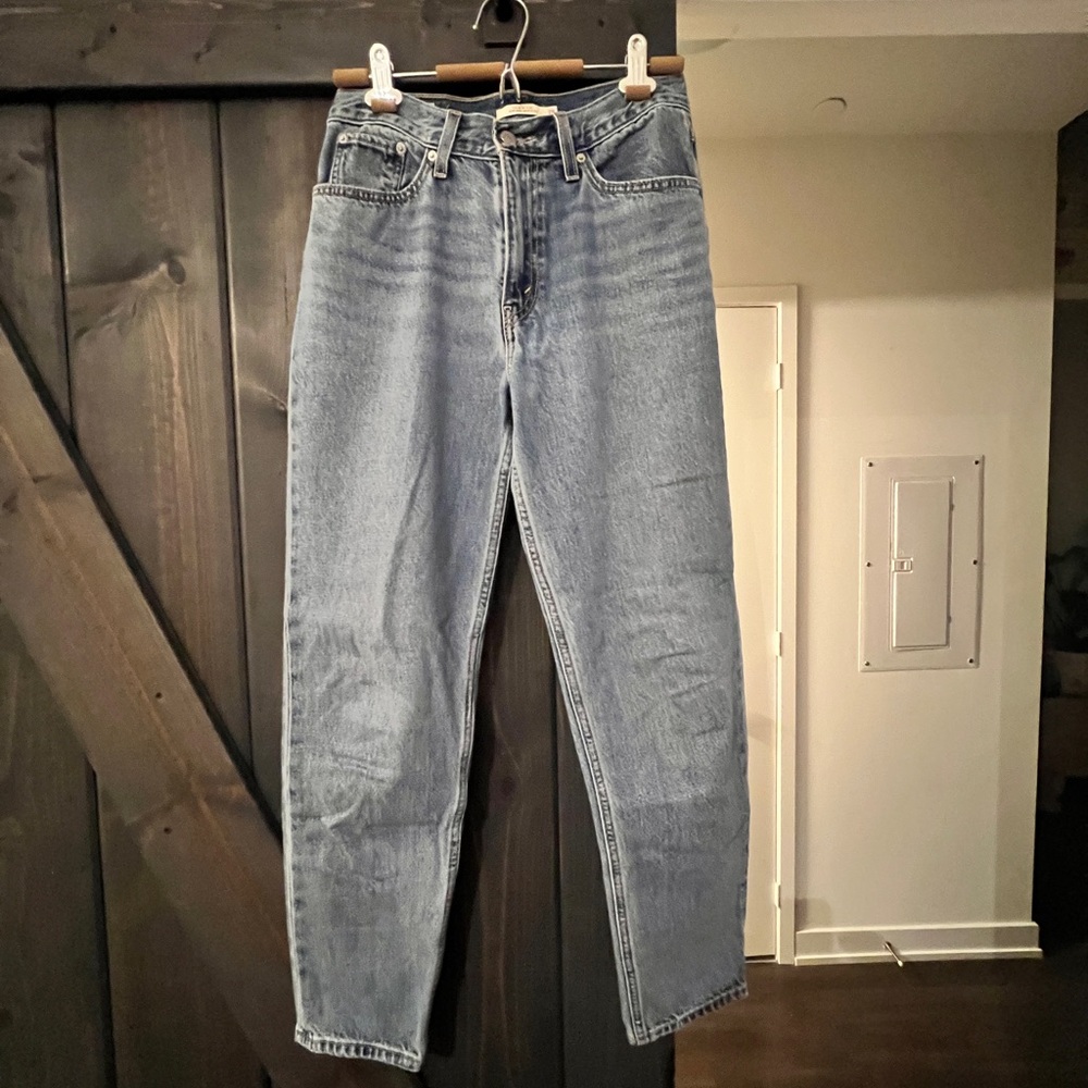 Levi’s 80s High Rise Mom Jeans